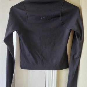 Nike Black Long Sleeve Fitted Crop Top